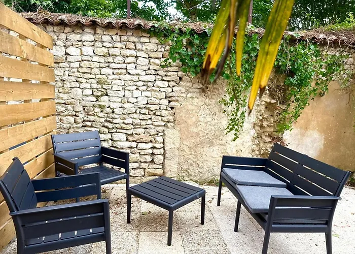 La Cachette Apartment *